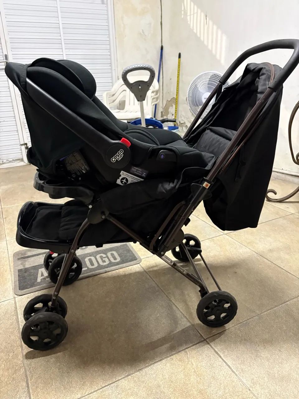 Carrinho com bebê conforto para bebê  - Foto 4
