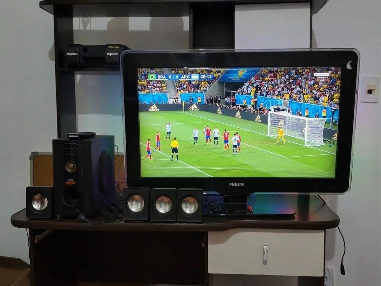 Tv 32 e home theatre