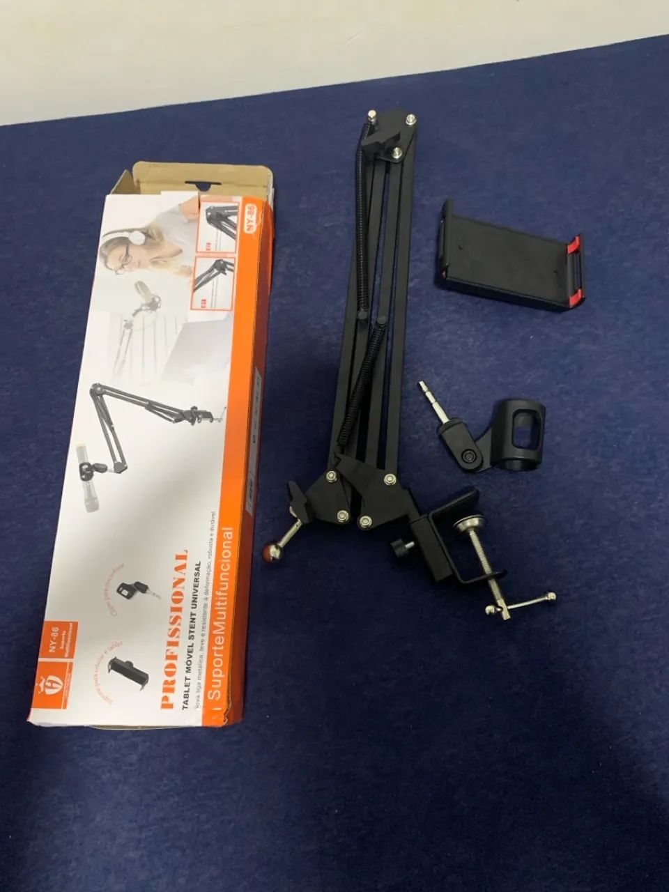 Suporte articulado para tablet e celular 