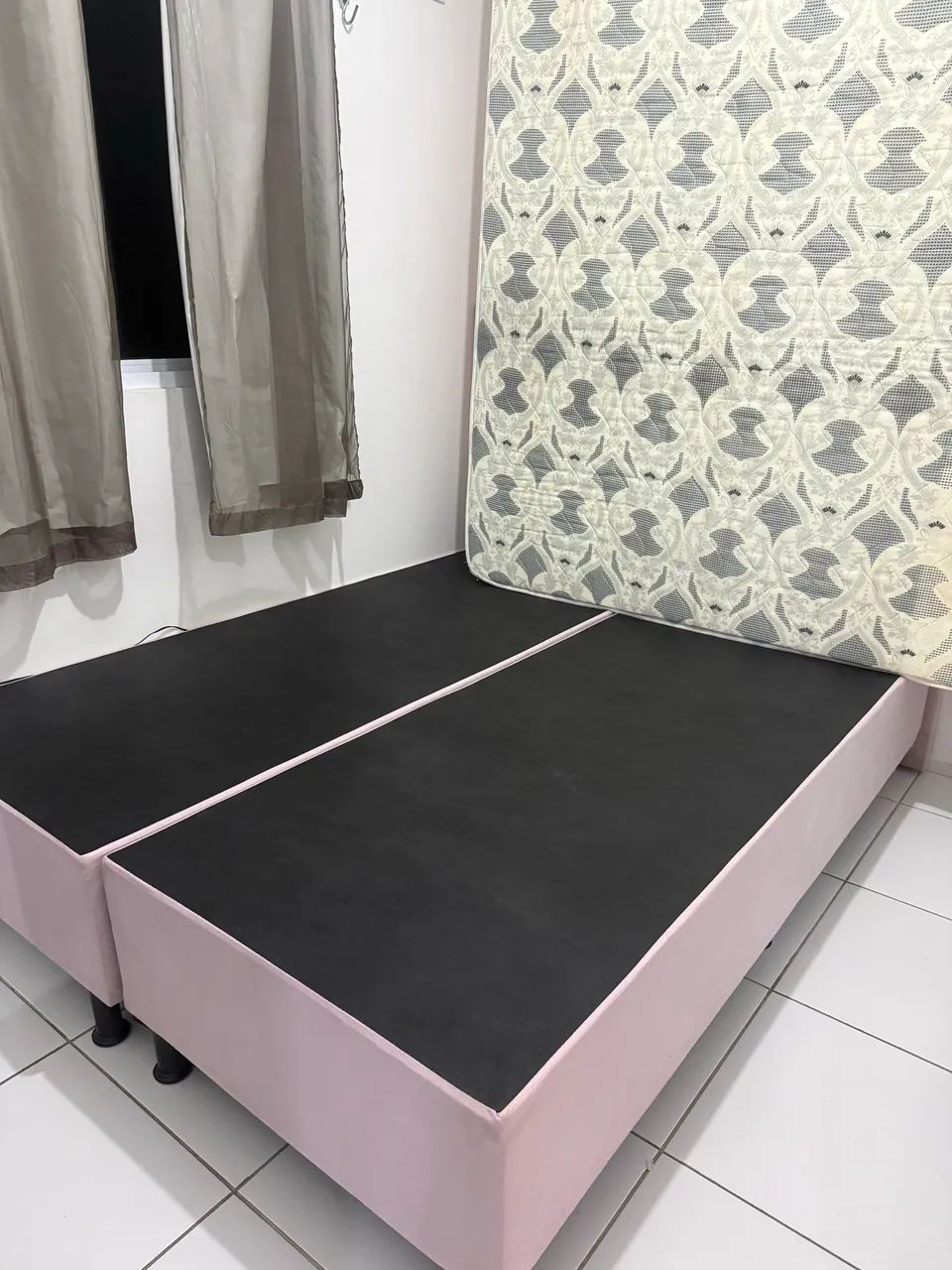 Cama Queen size , ventilador turbo Arno e espelho  - Foto 3
