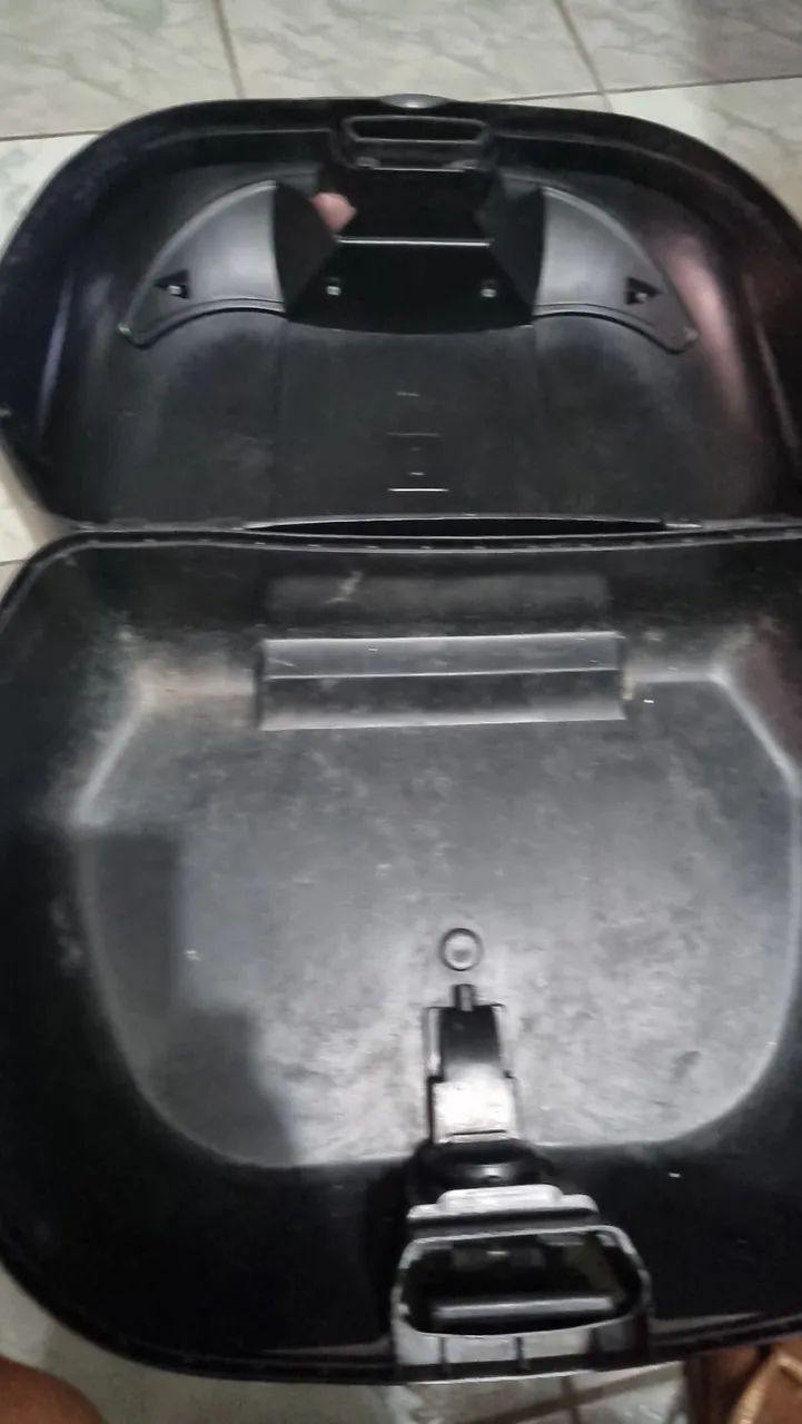 Vendo baú para moto  - Foto 4