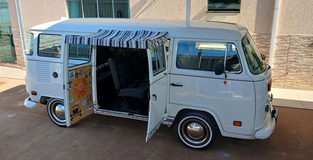 Volkswagen Kombi Standard/ Luxo/ Serie Prata 1994