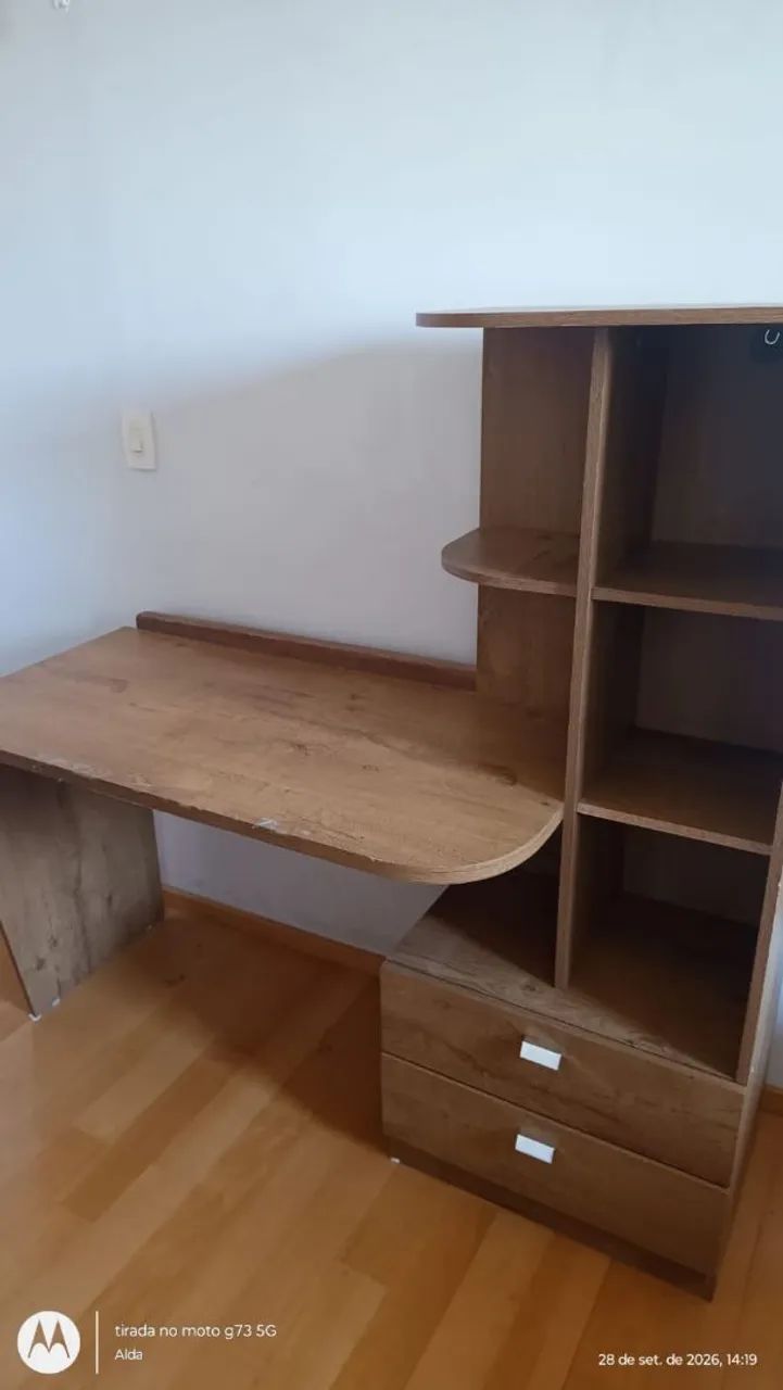 Mesa / Escrivaninha - Foto 2