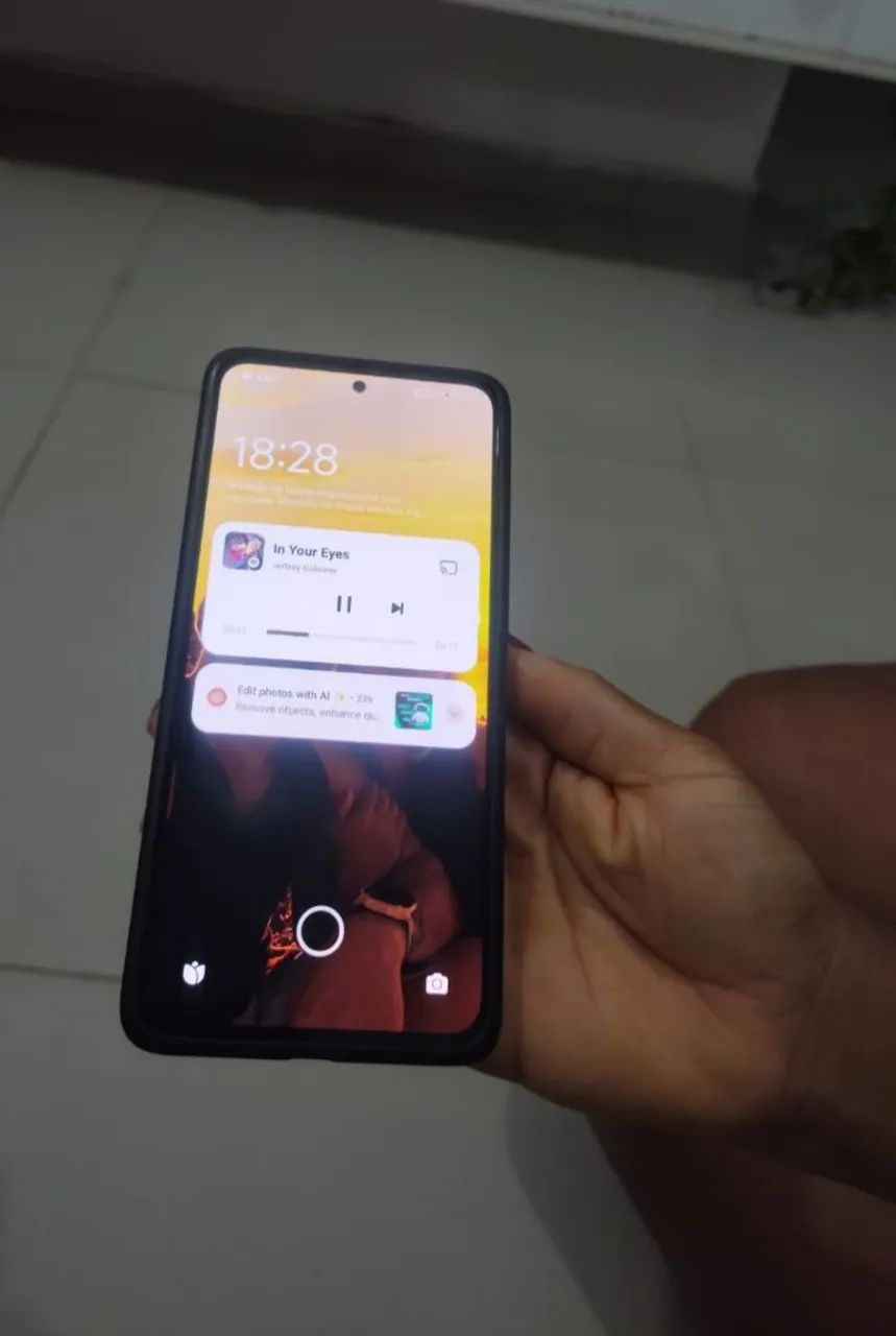 Celular seminovo com nota 1000$ - Foto 3