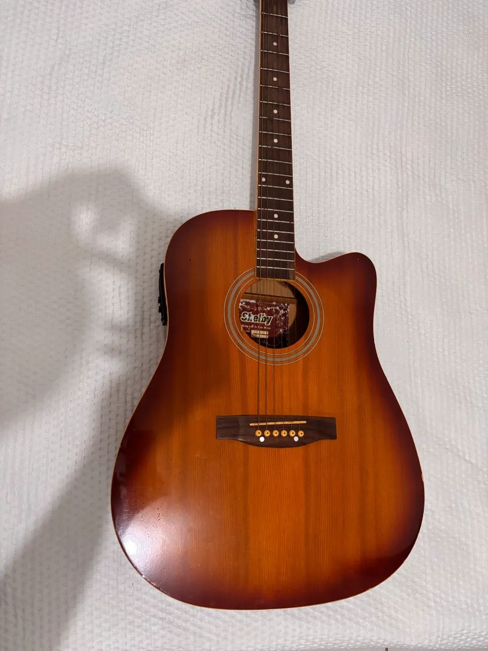 Violão de aço 