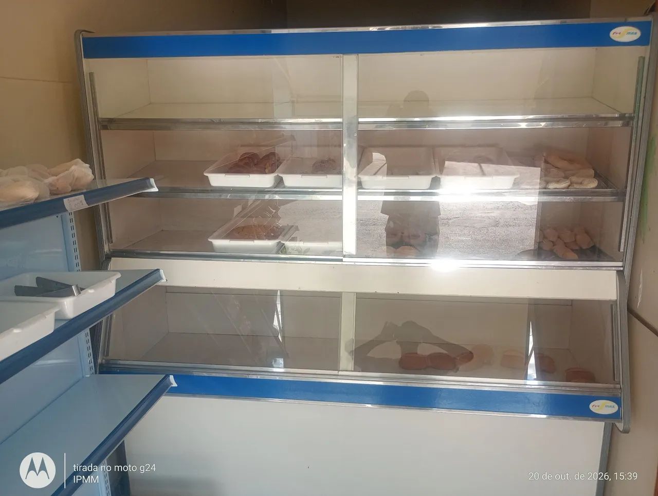 Vendo expositor de pão  - Foto 2