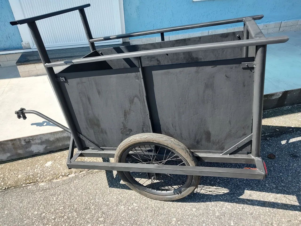 Carretinha bicicleta ou moto 60 x 110