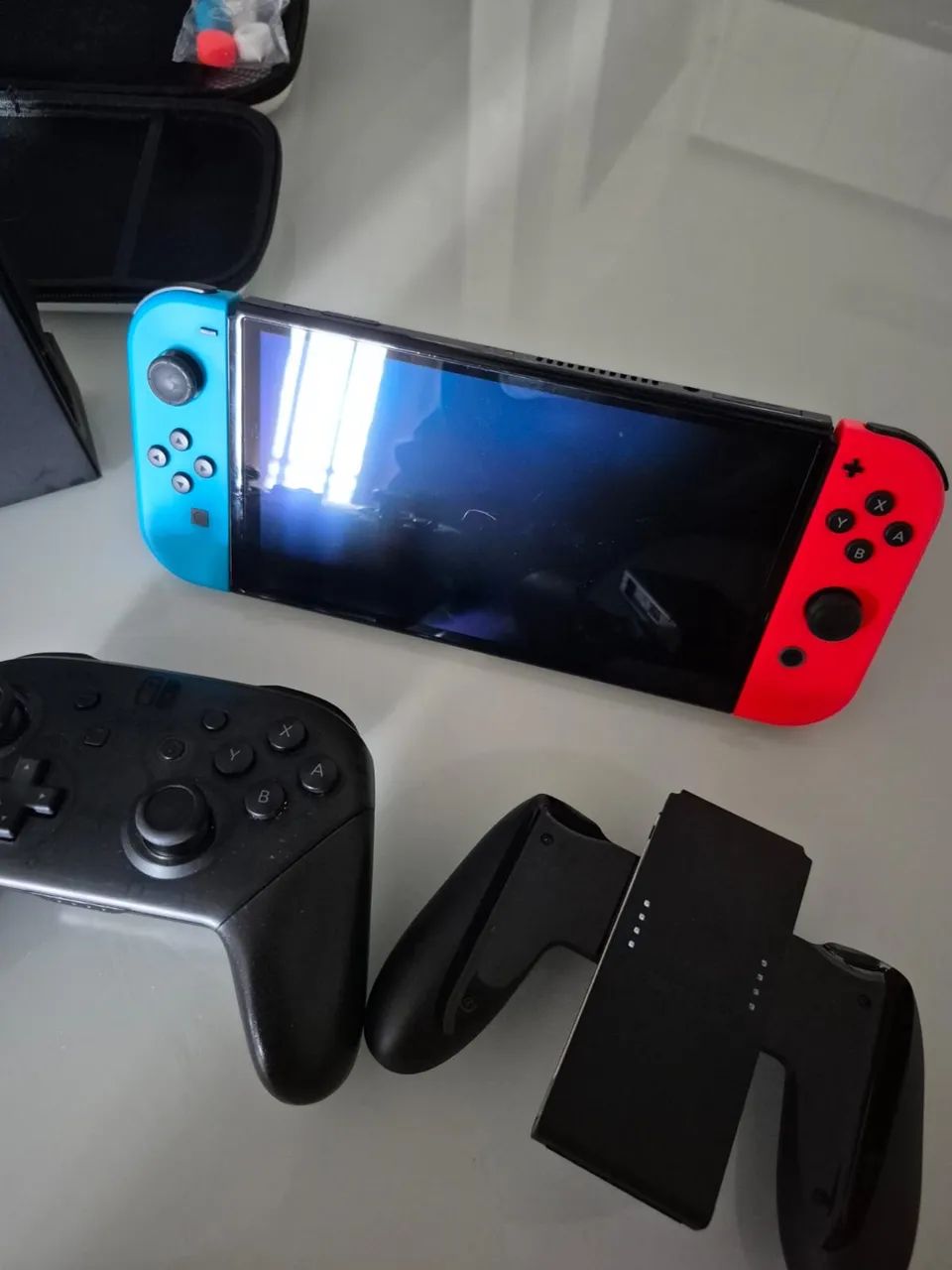 Switch Oled com controle pro e case