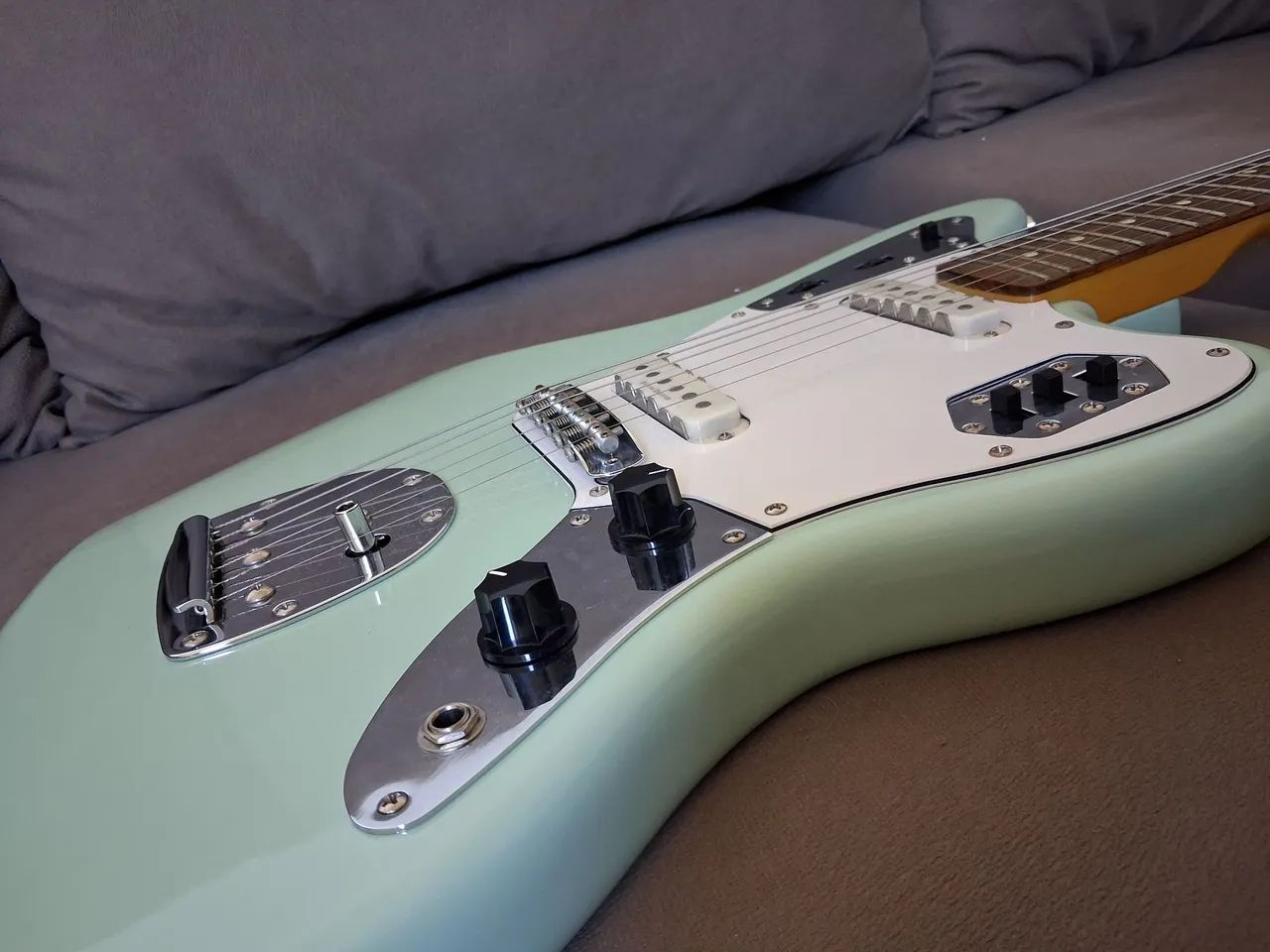 Guitarra Jaguar Squier Vintage Modified