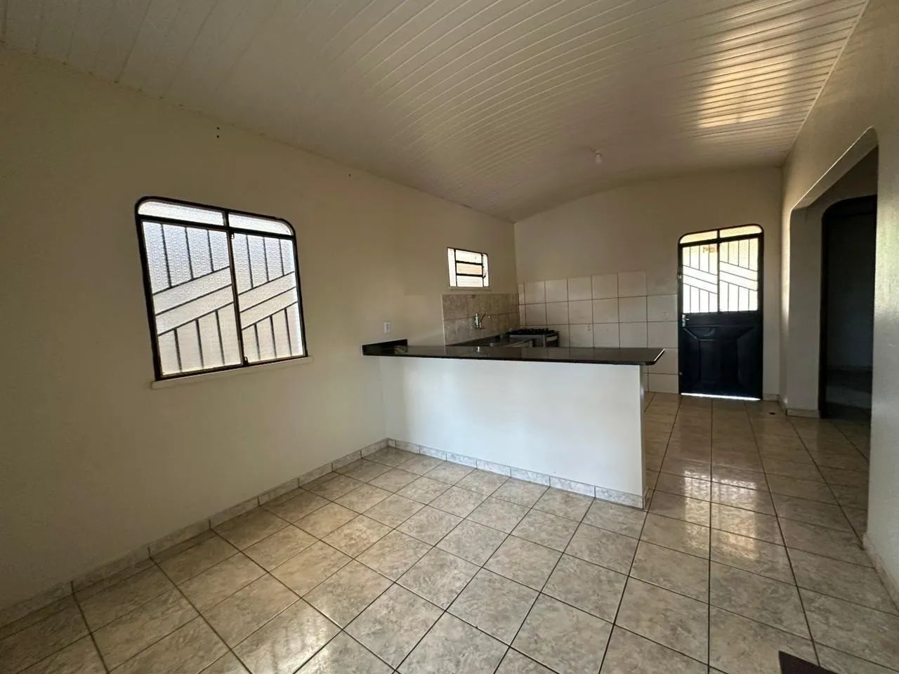 Vende-se casa com 2 suítes no cinturão verde  - Foto 4