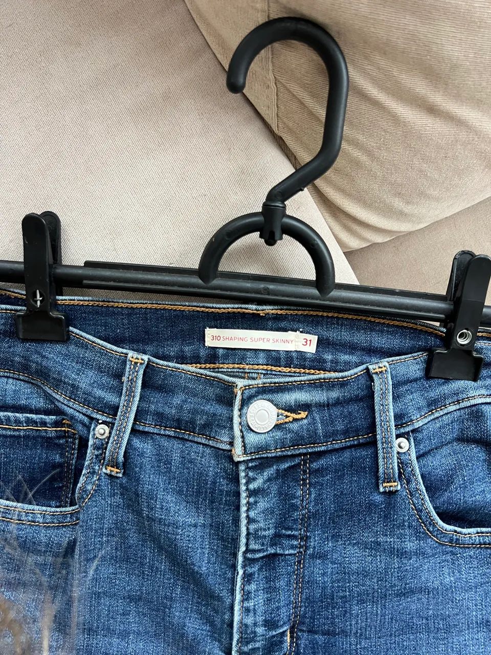 Calça Jean Levis super skinny Tam 42-44 - Foto 4