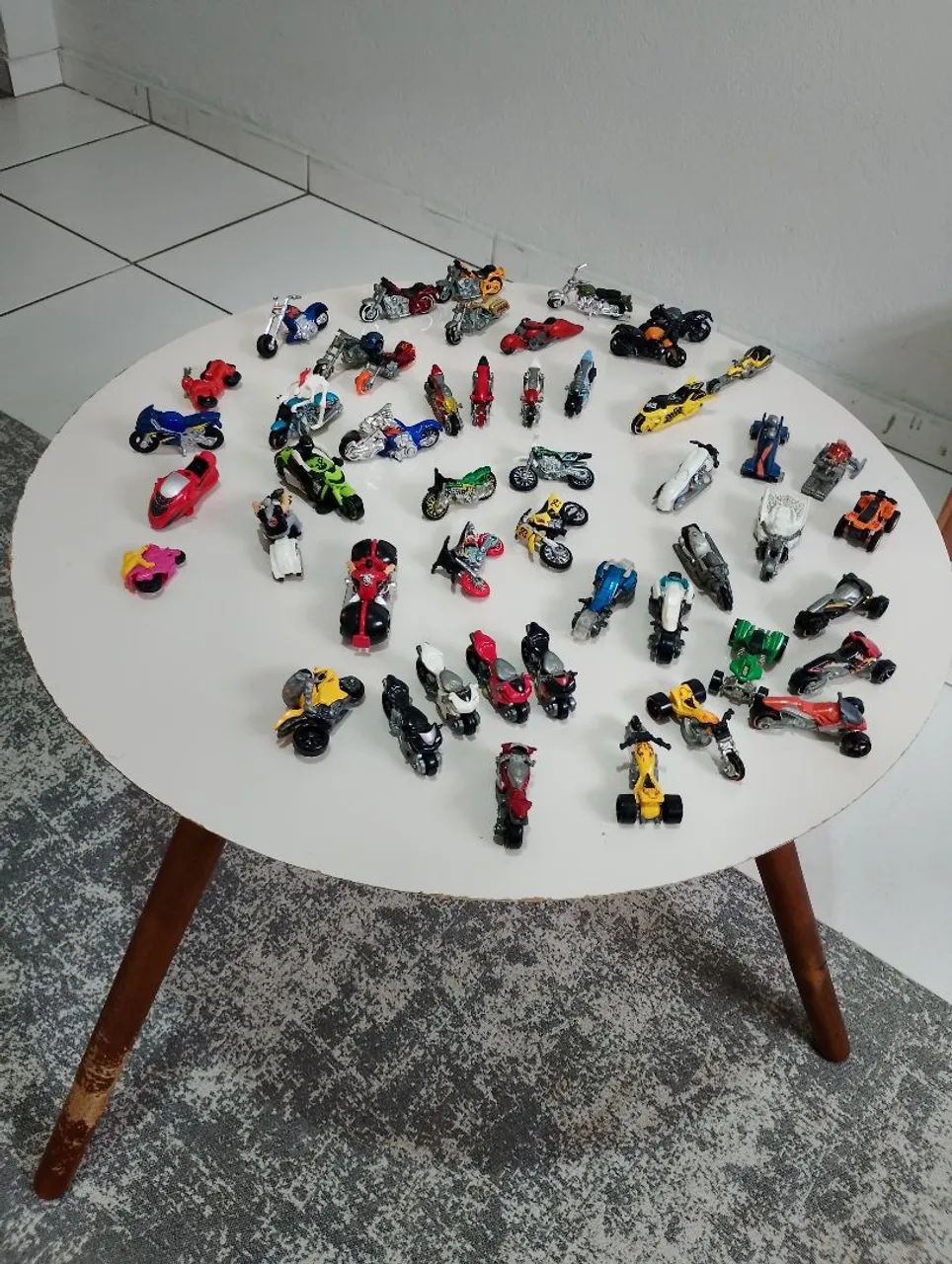 Motos Hotwheels, Maisto e outras marcas  - Foto 2