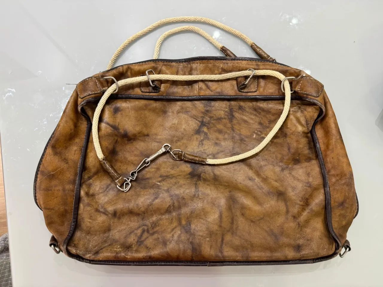 Bolsa vintage em couro marrom 