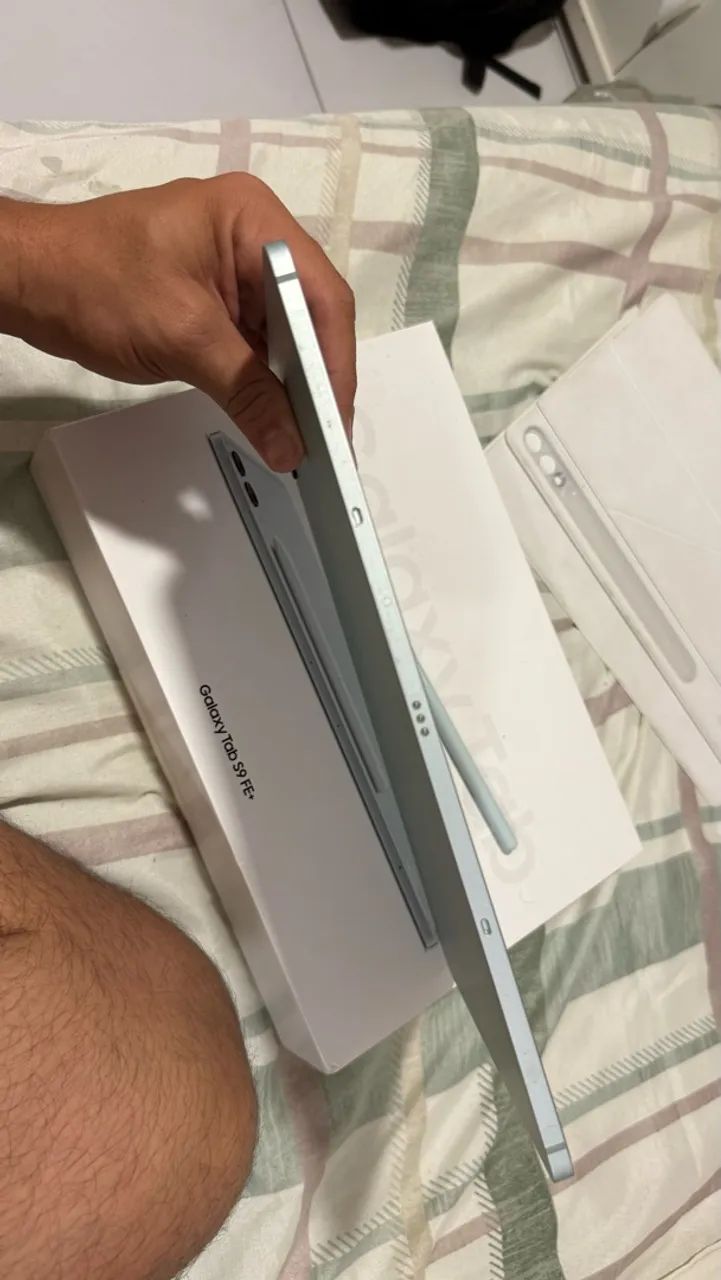     Galaxy Tab S9 FE+ 128GB | Verde | Sem Marcas | Completo - Foto 4