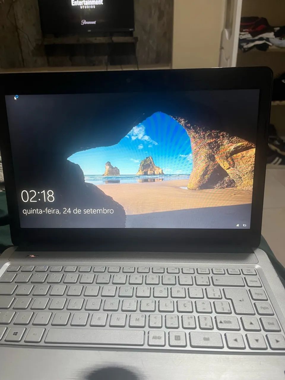 Notebook com 6GB de RAM + 120gb memória