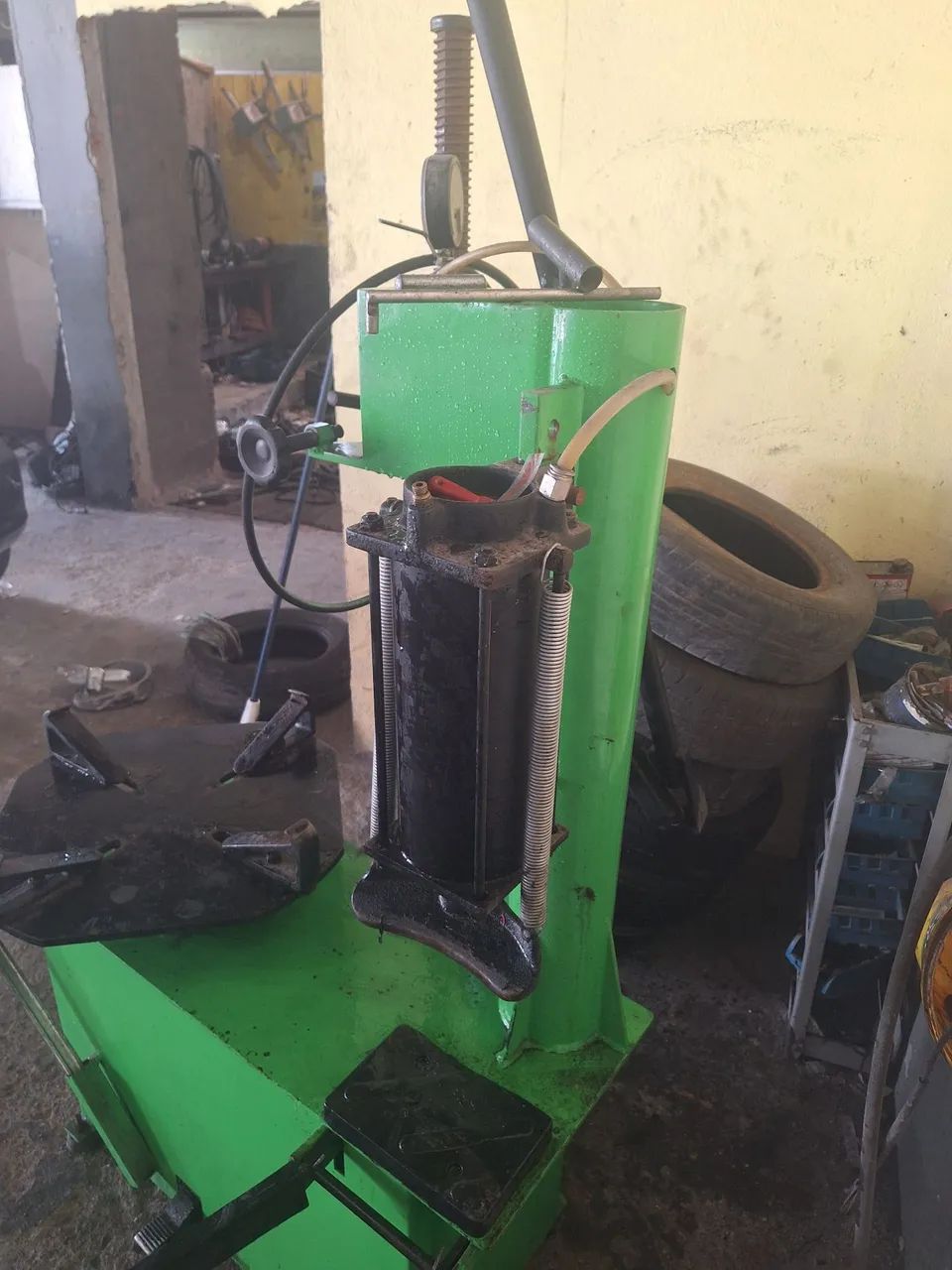 Máquina de desmontar pneus  - Foto 3