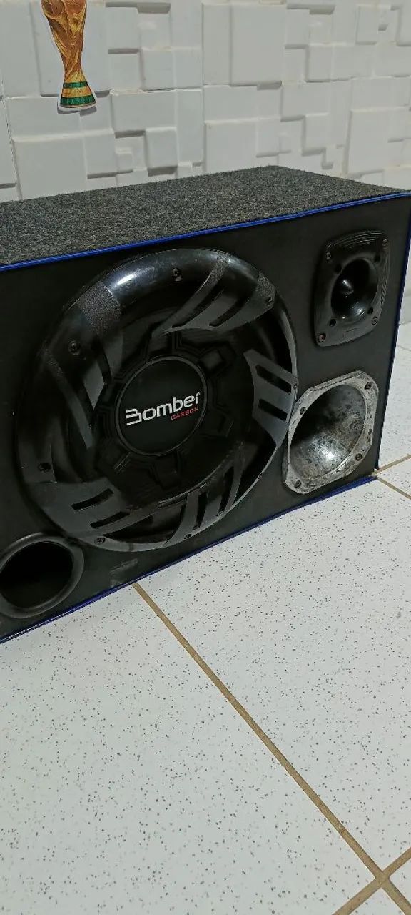 Subwoofer Bomber 