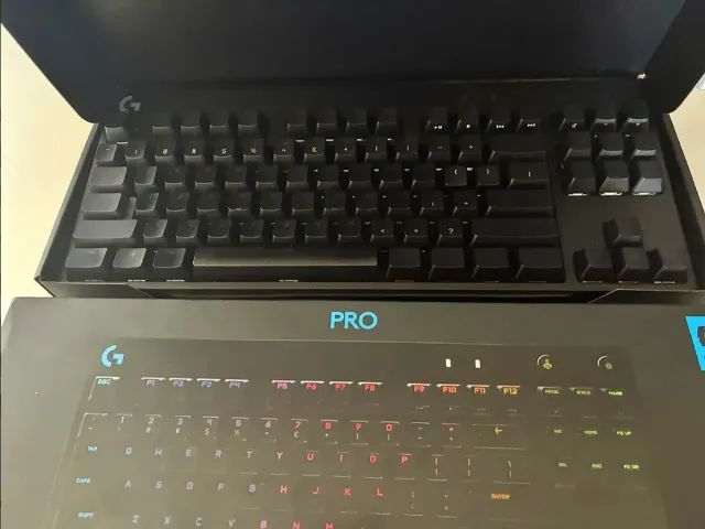 Logitech G PRO Mecânico - Layout US - Novo - Foto 3