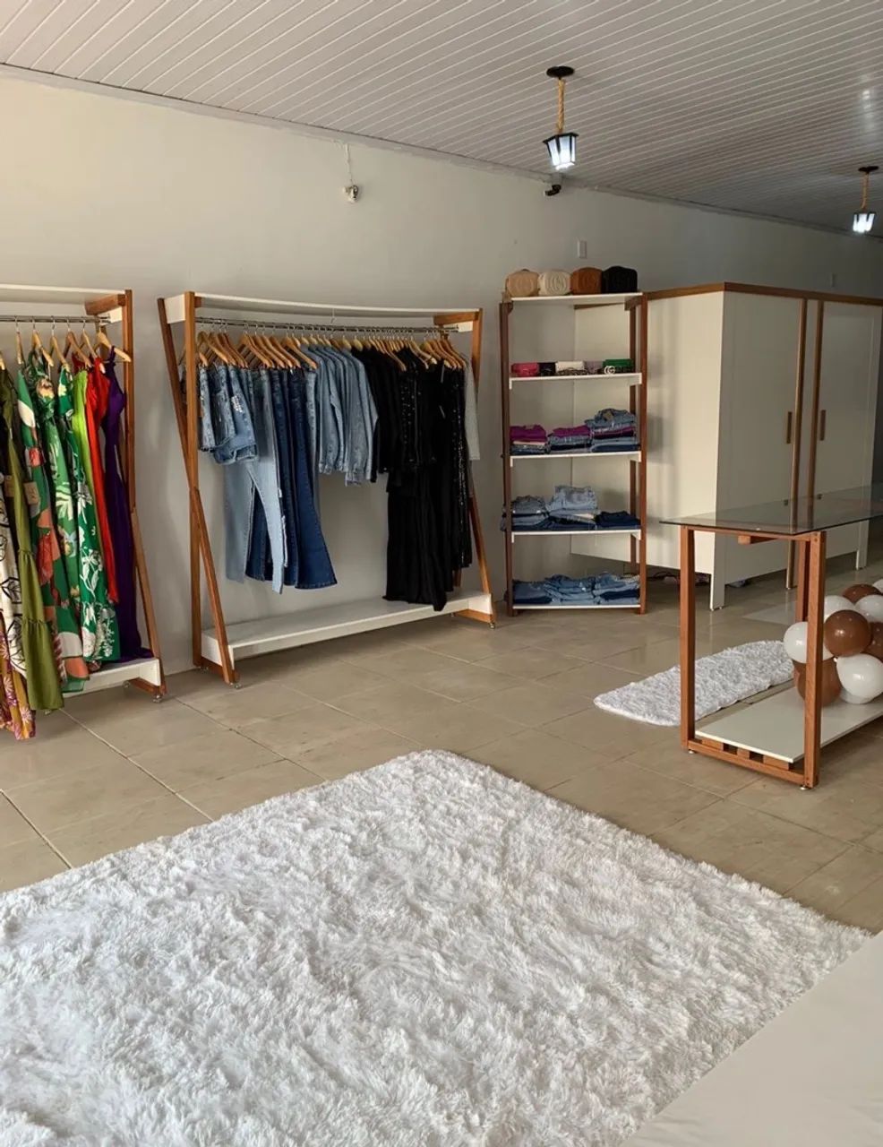 Vendo Balcão loja e Provador  - Foto 2