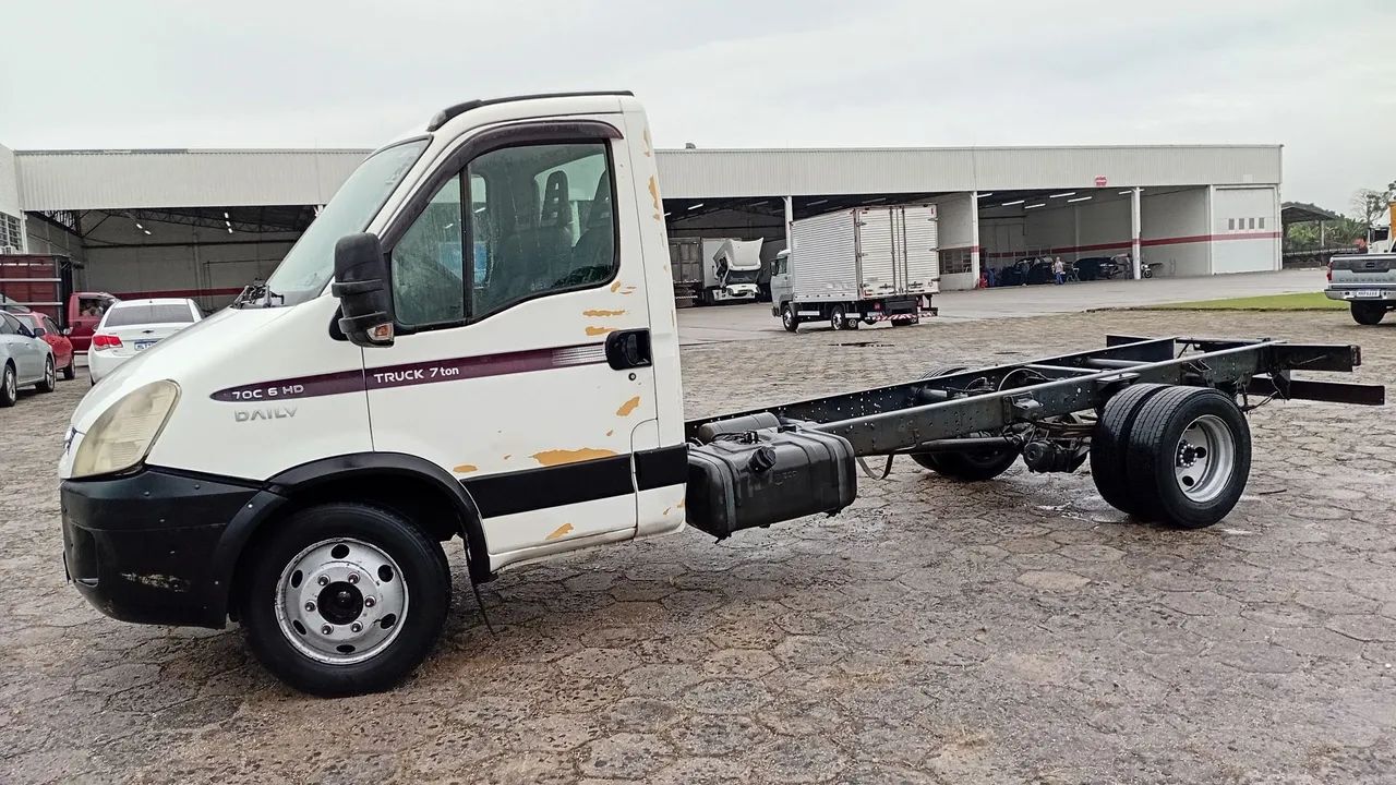 IVECO DAILY 70C16 CHASSI - Foto 4