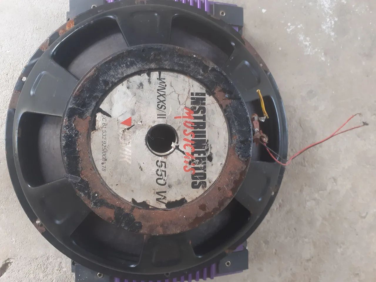 Vendo alto falante de 15 polegadas 550w - Foto 2