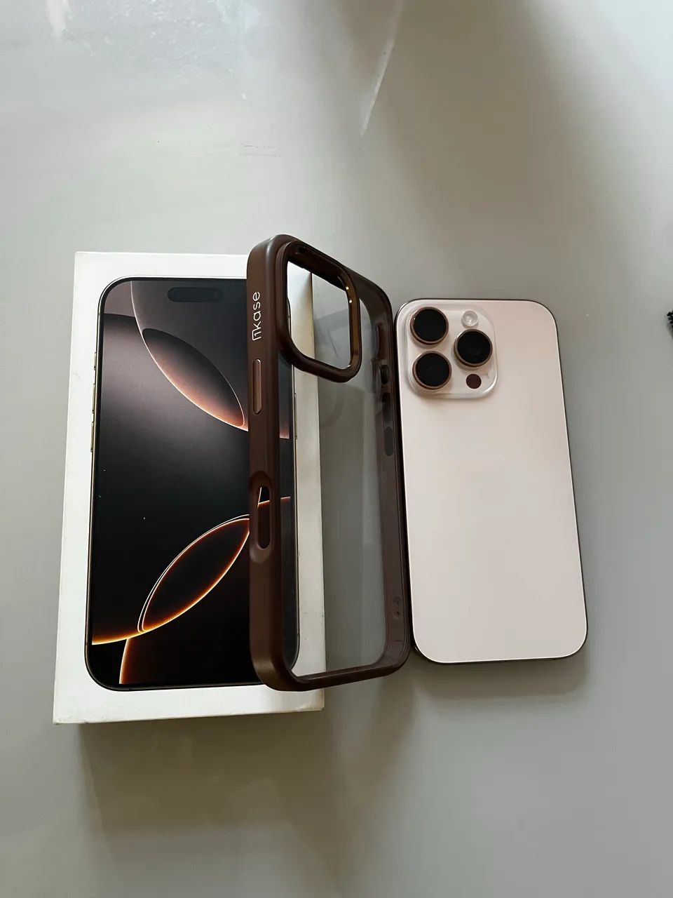 iPhone 16 Pro  - Foto 2