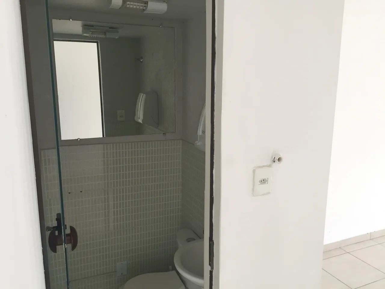     Sala Comercial em Localização Privilegiada - 104 Sul, Avenida LO-1 - Foto 2
