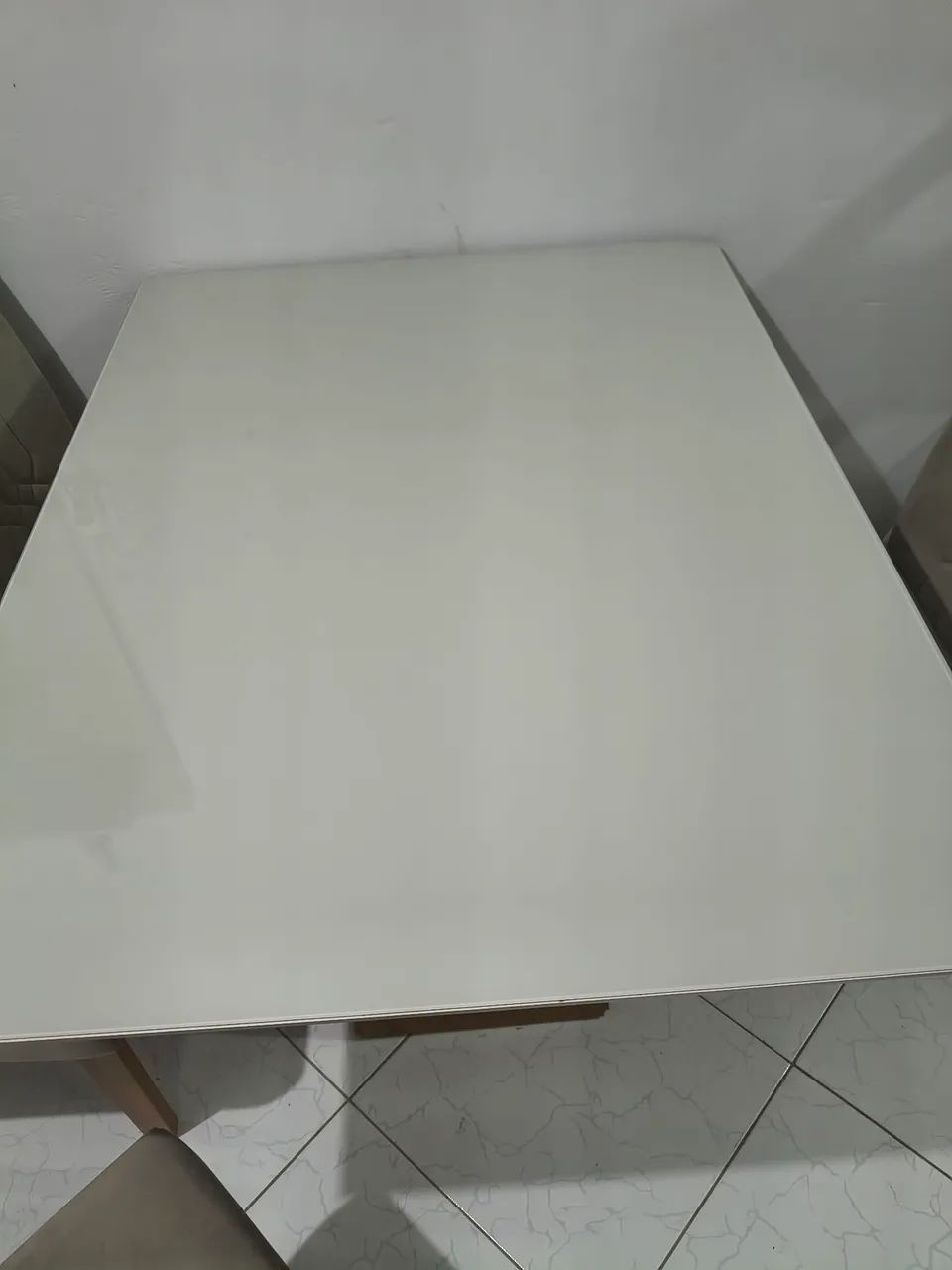 Vendo Mesa com Tampo de Vidro