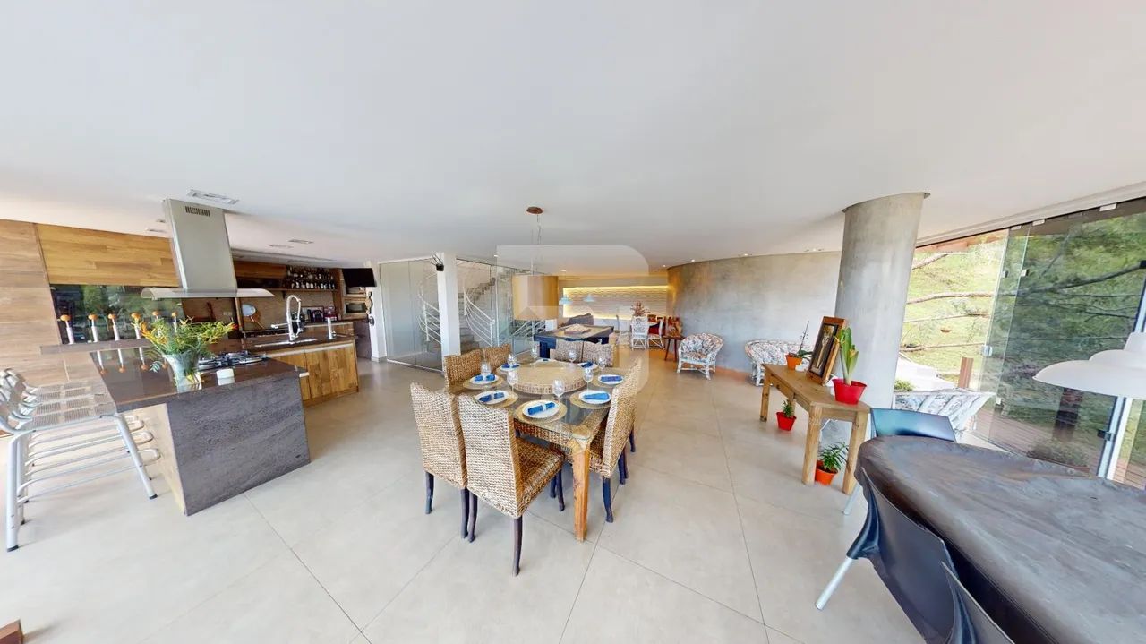 Casa de 5 Dormitórios em Santo Antônio - Florianópolis, SC