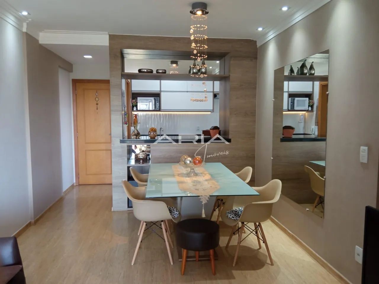 Apartamento à VENDA no edifício Splendor, região Central, Londrina - PR