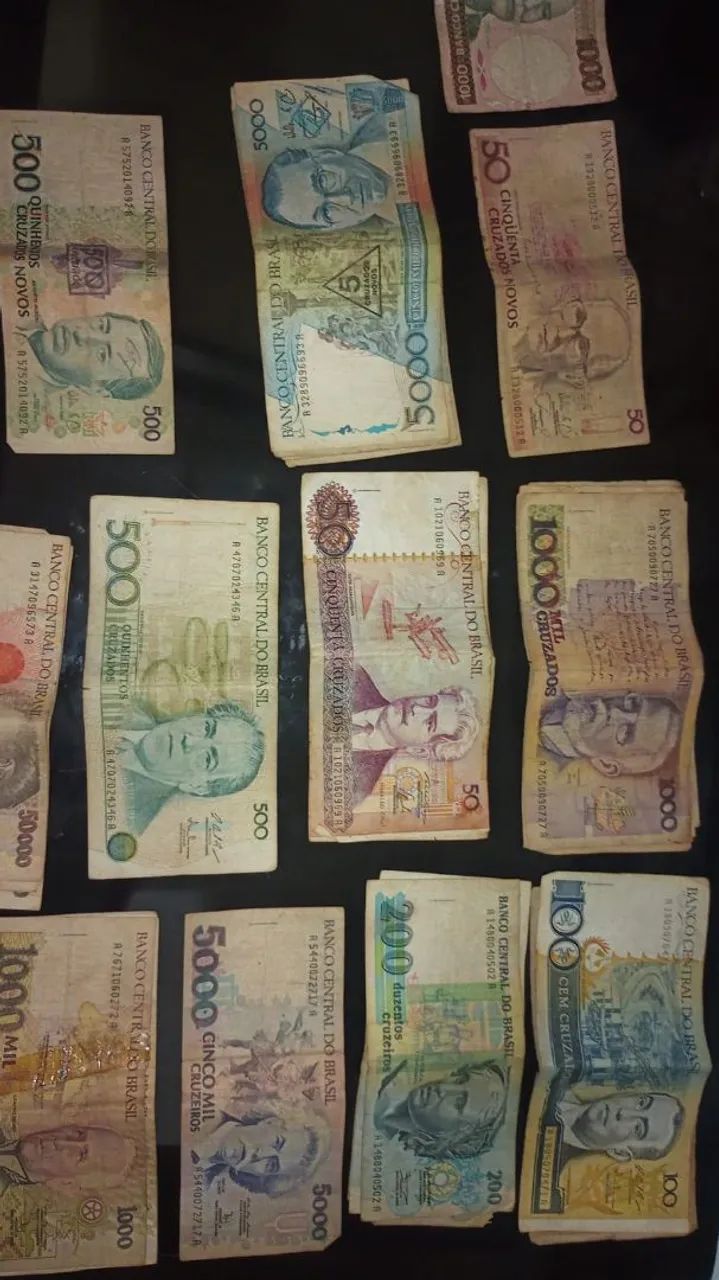Notas antigas ; dependendo do valor tenho muitas 