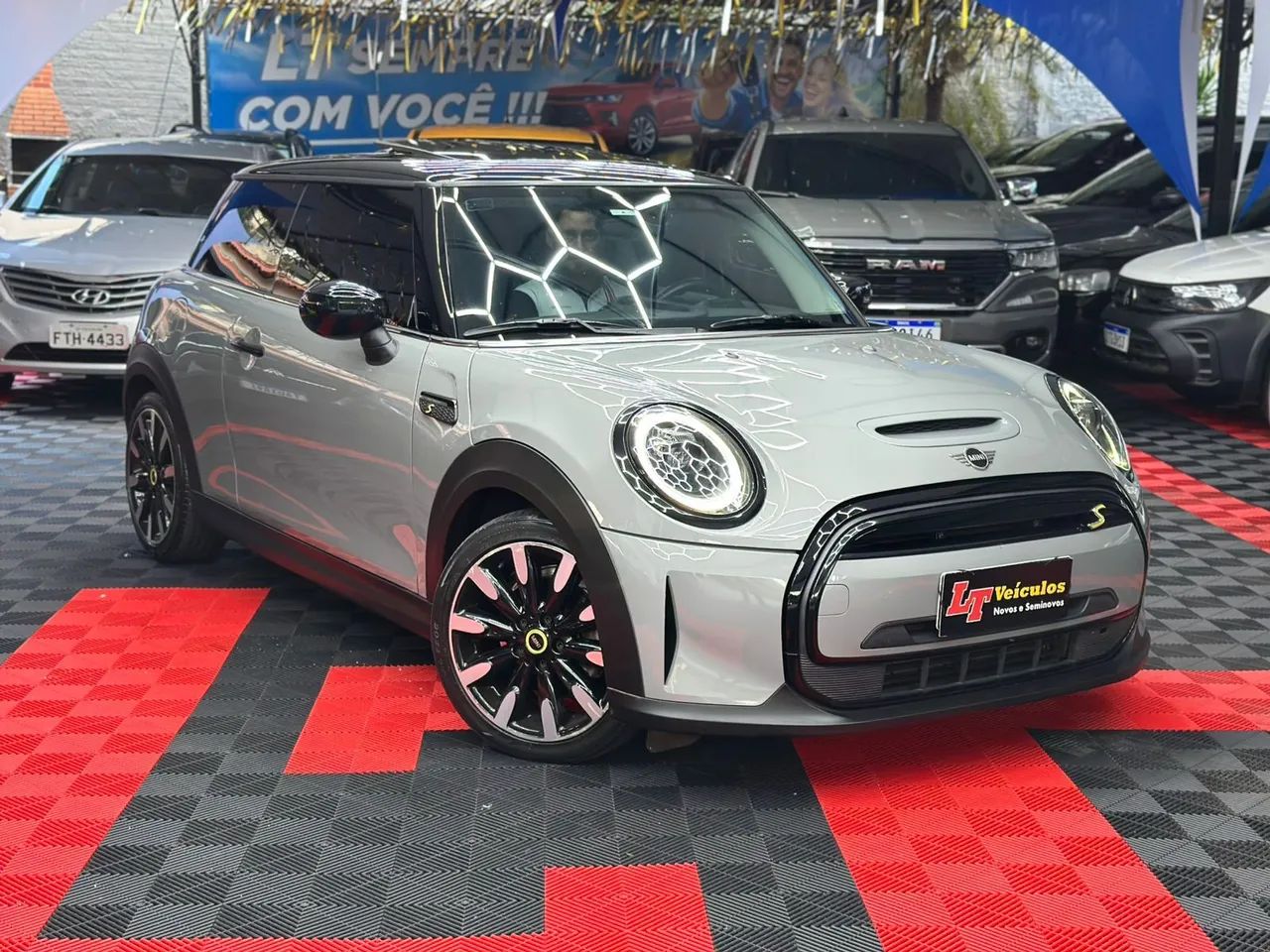 Mini Cooper SE Exclusive 3P (elétrico) 2022 - Foto 3