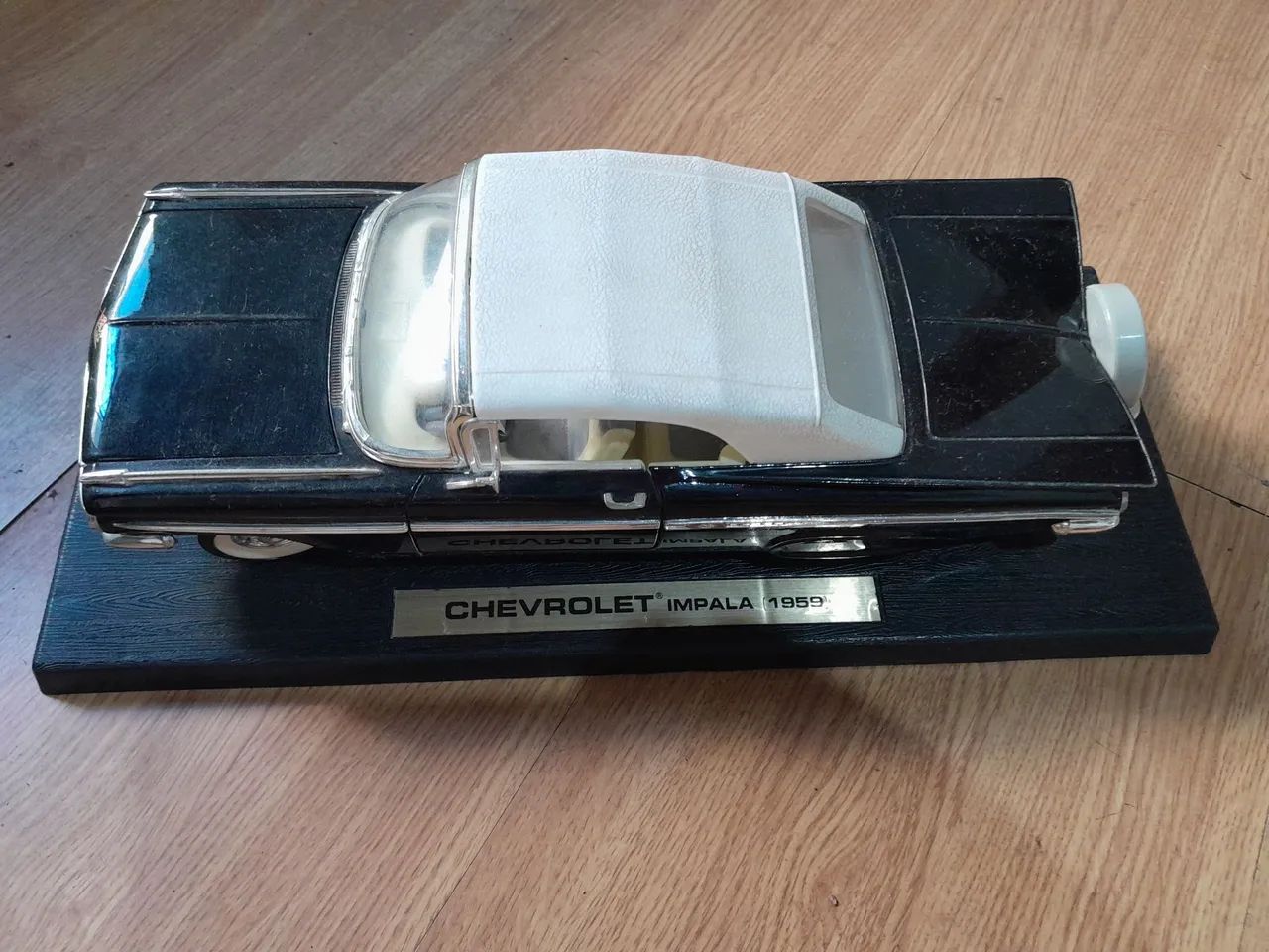 Carrinho colecionavel escala 1:18 - Foto 3