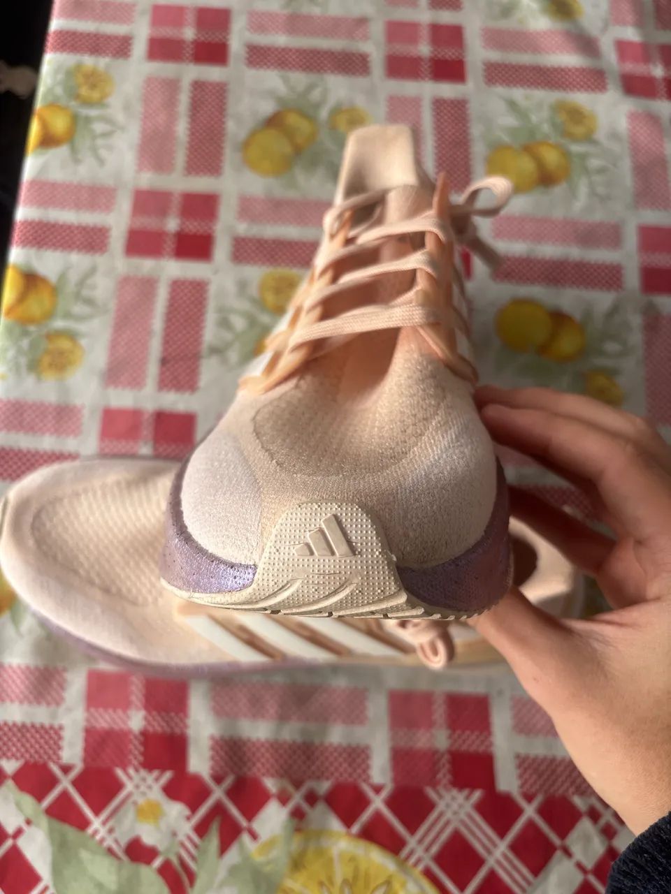 ADIDAS ULTRABOOST SEMINOVO - Foto 4