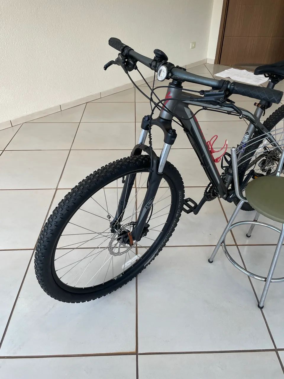 Bicicleta Specialized Rockhopper - Aro 19 - Foto 4