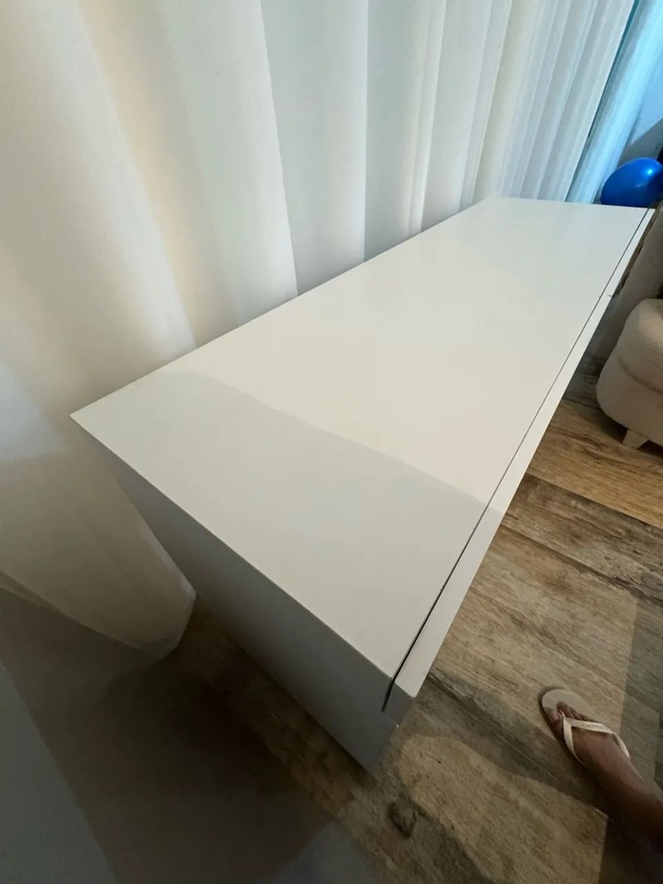 Mesa escrivaninha branco com 2 gavetas  - Foto 5