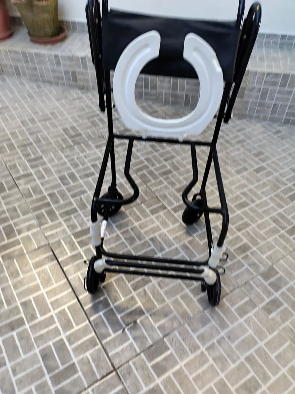 Cadeira de banho excelente estado  - Foto 2