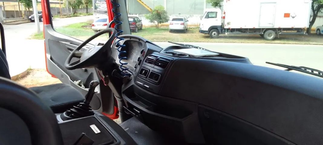 VENDO MBENZ ATEGO 2426 / 2012 EXCELENTE ESTADO - Foto 3