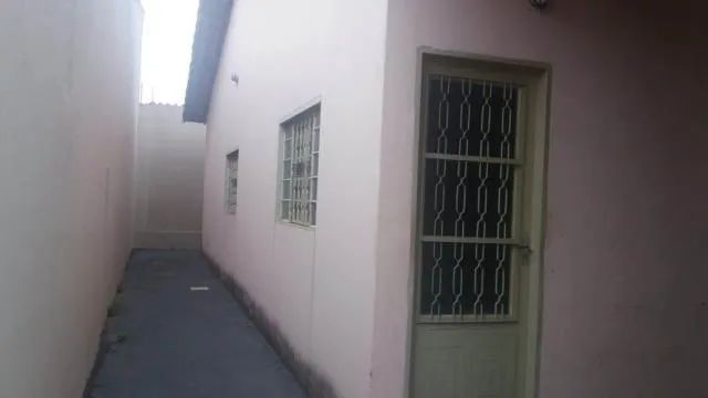 Casa à venda no bairro Santa Mônica - Foto 3