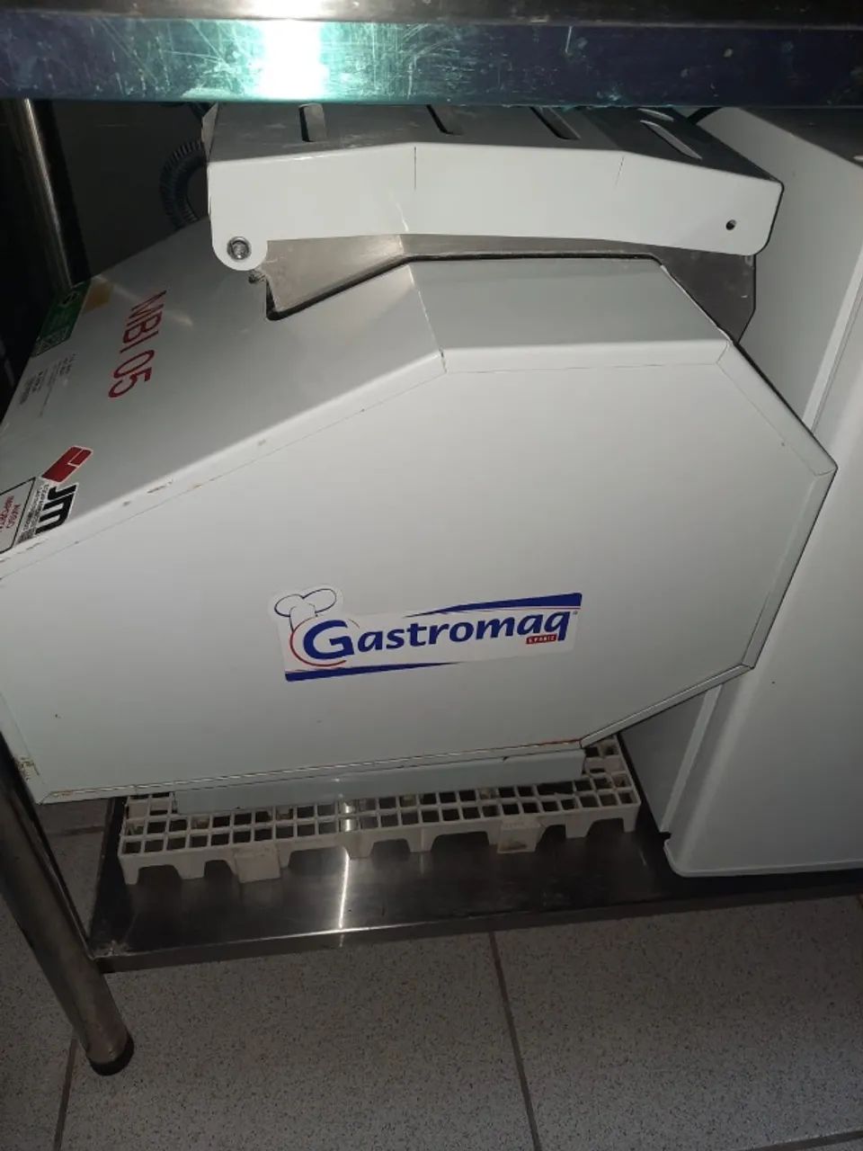Móveis e utensílios completos para montar sua cafeteria seminovos  - Foto 3