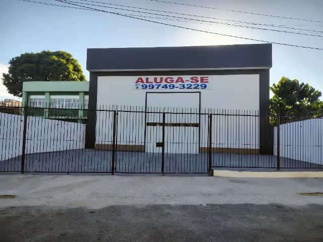 ESPAÇO COMERCIAL COM 300M2 EM ÁREA TOTAL DE 450M2 EM UM PONTO NOBRE CENTRAL DE ITAGUAI