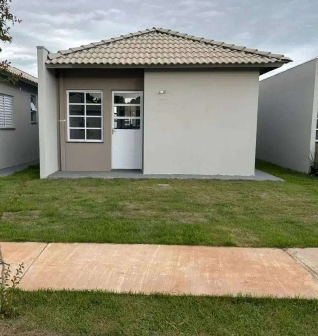 Vendo casa em condomínio 