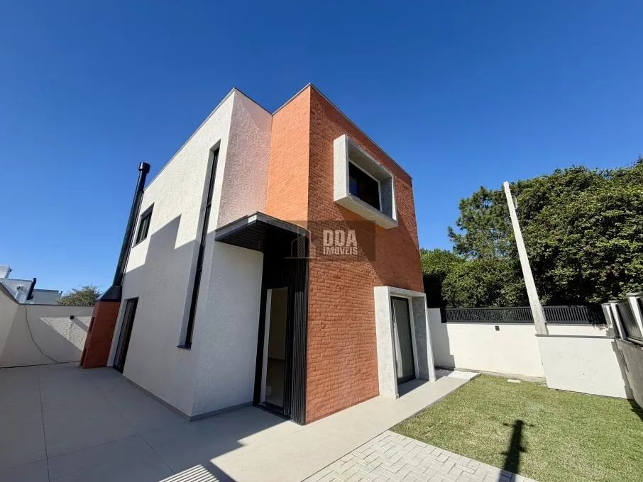 Casa nova e pronta para morar com 3 Dormitórios no Rio Vermelho