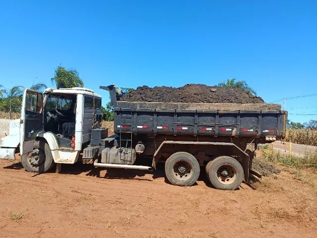 Caminhão e retroescavadeira no Tocantins  - Foto 3