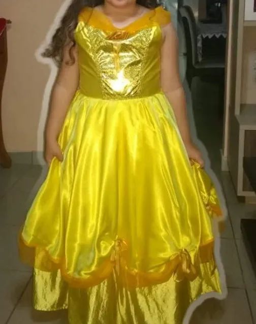 Fantasia da Princesa Bela (do conto A Bela e a Fera)