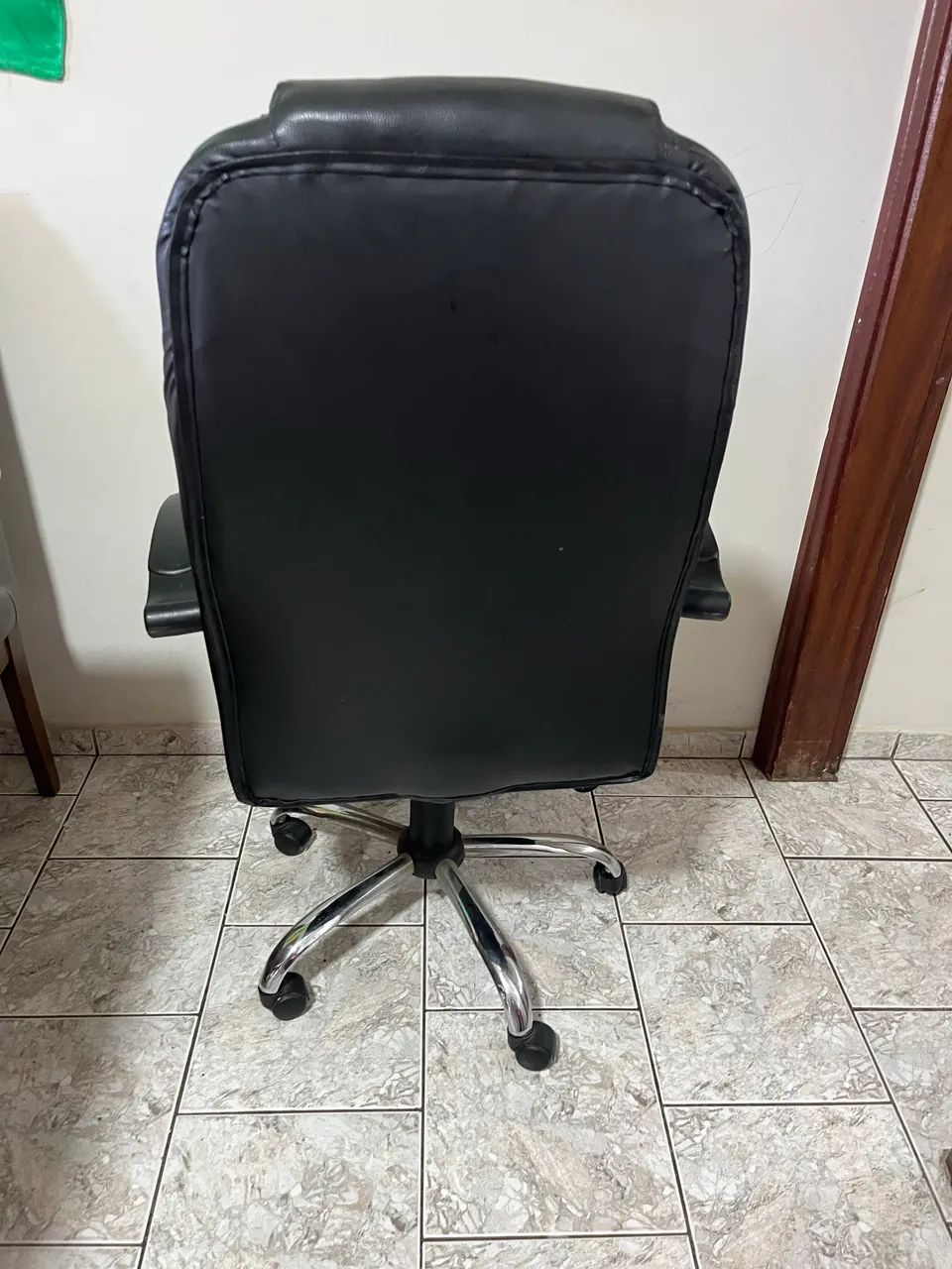 Cadeira de Escritório - Home Office  - Foto 4