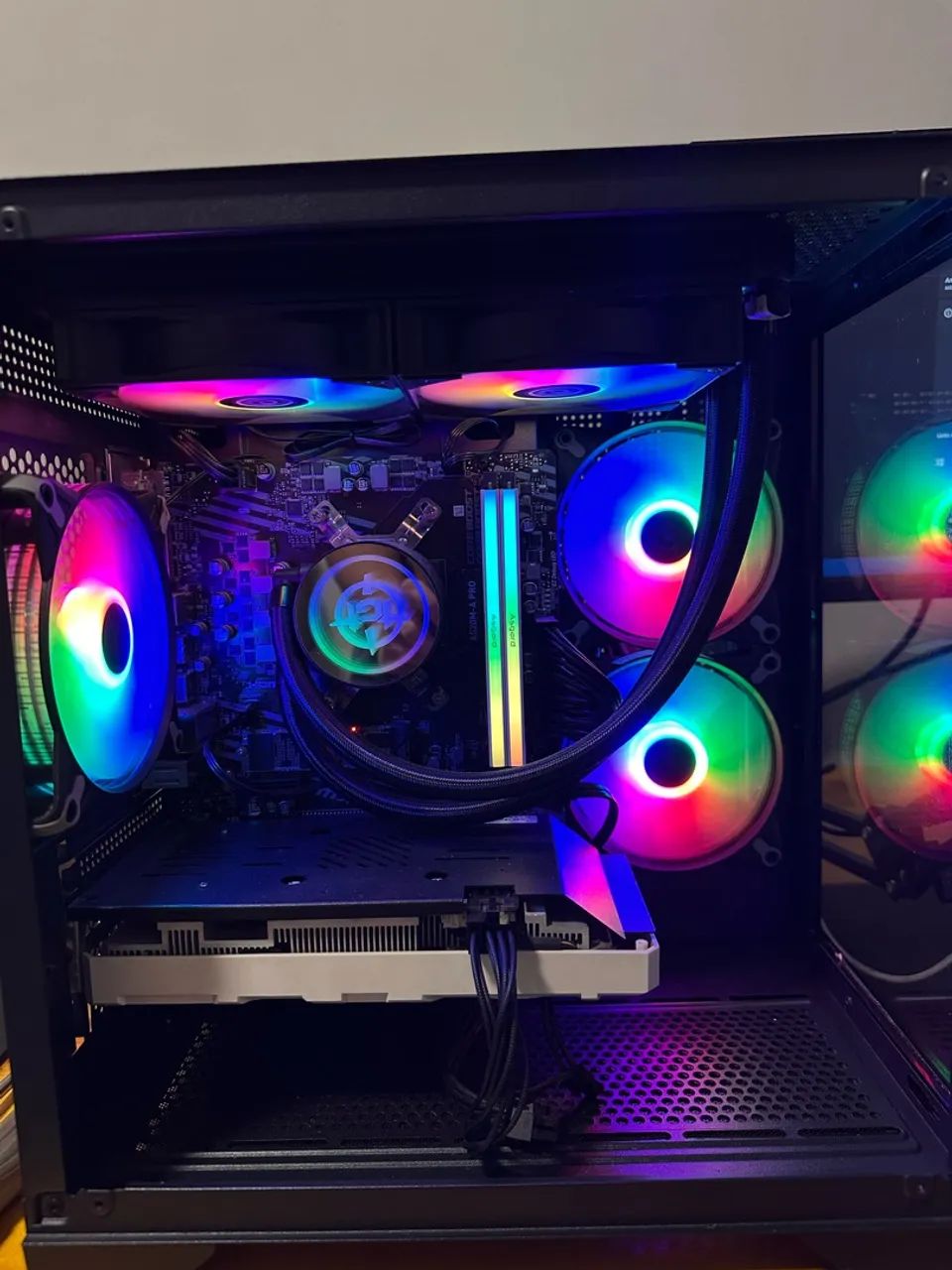 PC Gamer Ryzen 5 5500 + RTX 2060 SUPER 8GB + 16GB RAM