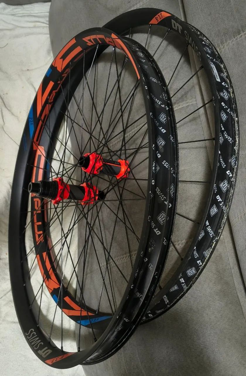 Par de rodas DT Swiss XM 1501 spline one aro 27.5 boost largura interna 40mm 