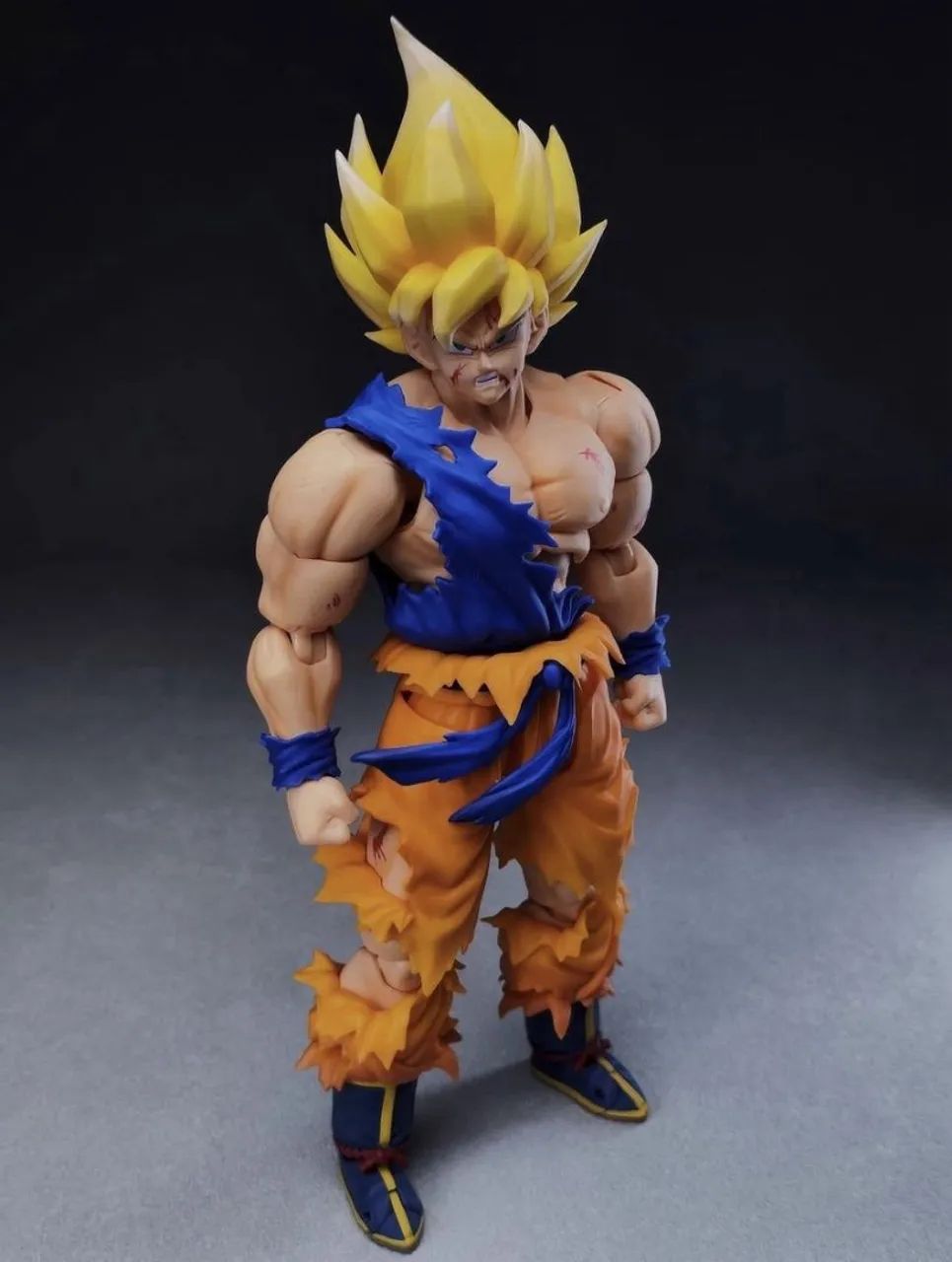 Goku Kong Studios (Mythos Anime) - Foto 2