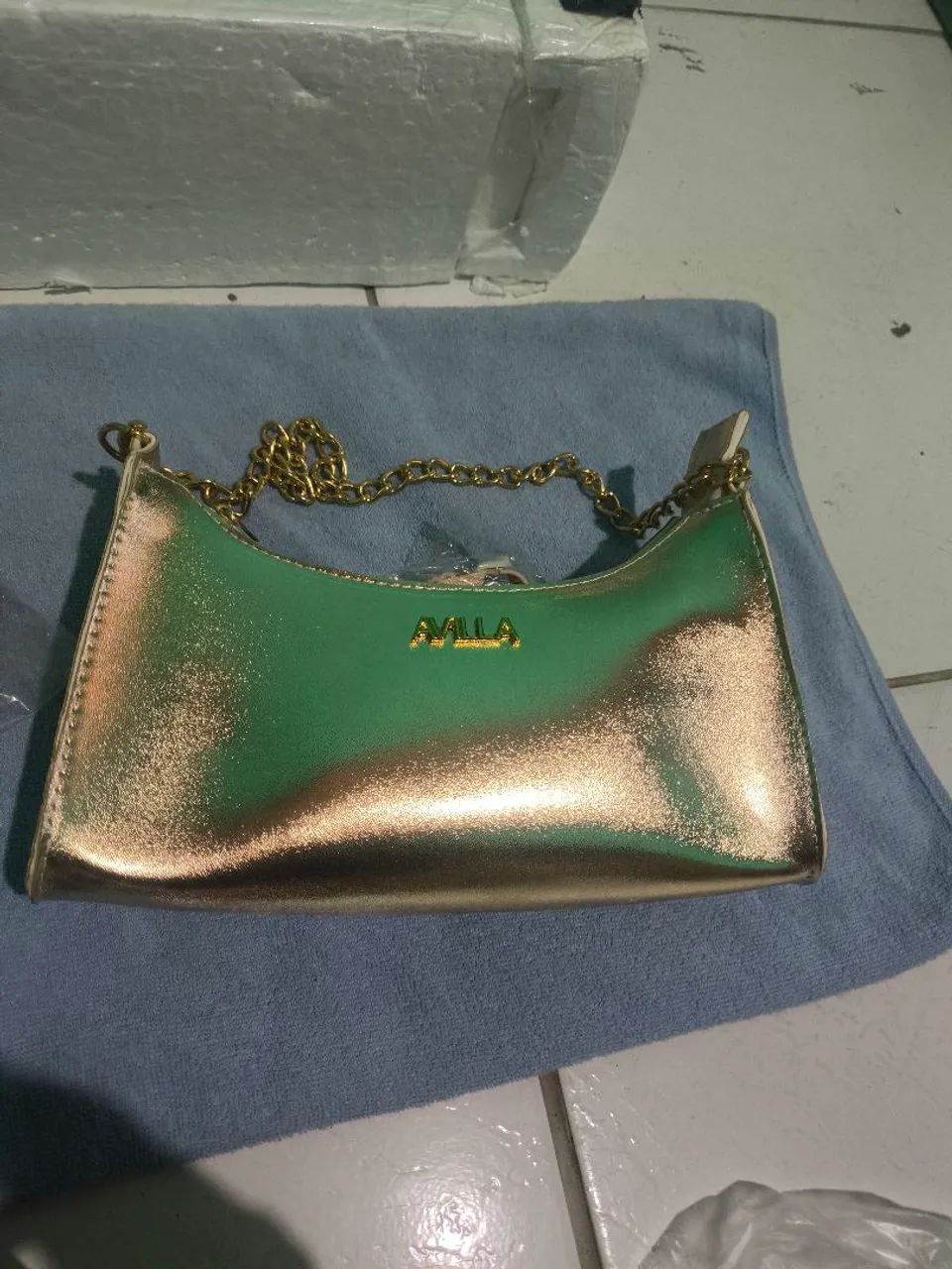 Bolsa feminina prata e dourada - Foto 2
